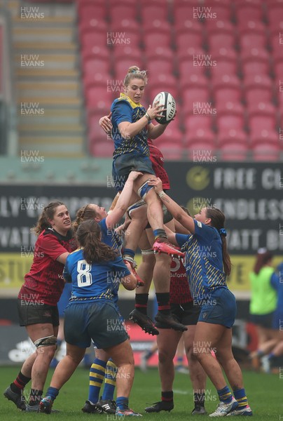 080326 - Brython Thunder v Gwalia Lightning, Celtic Challenge - Anwen Owen of Gwalia Lightning wins the line out