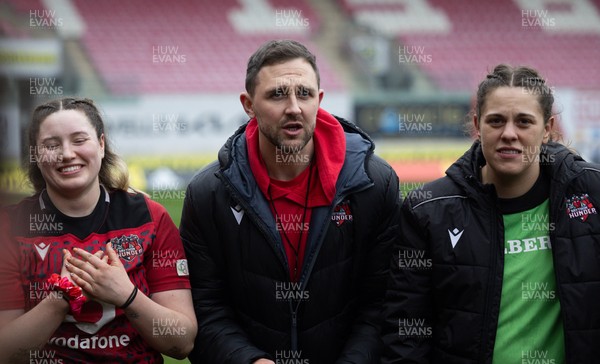080326 - Brython Thunder v Gwalia Lightning, Celtic Challenge - Brython Thunder head coach Ashley Beck speaks to the players at the end of the match