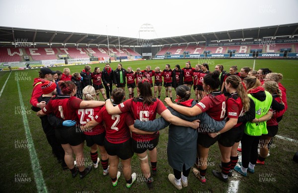 080326 - Brython Thunder v Gwalia Lightning, Celtic Challenge - Brython Thunder huddle up at the end of the match