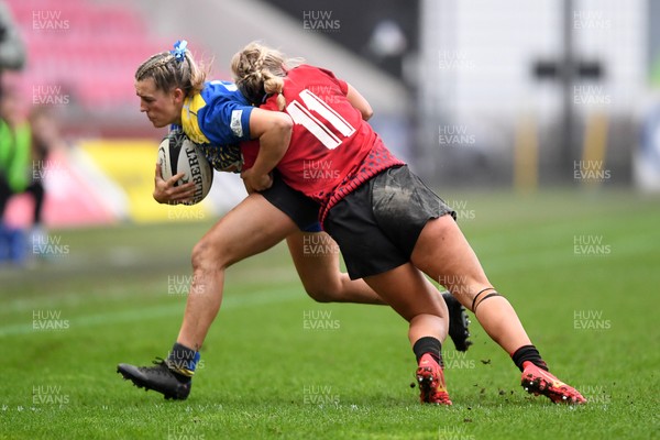080326 - Brython Thunder v Gwalia Lightning - Celtic Challenge - Courtney Greenway of Gwalia Lightning is challenged by Seren Singleton of Brython Thunder