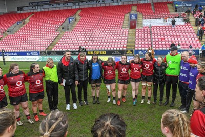 210226 - Brython Thunder v Wolfhounds - Celtic Challenge - Brython players huddle at the end of the game