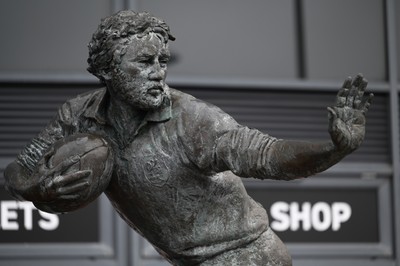 210226 - Brython Thunder v Wolfhounds - Celtic Challenge - The statue of Ray Gravell outside Parc y Scarlets
