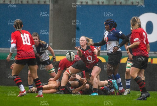 210226 - Brython Thunder v Wolfhounds - Celtic Challenge - Seren Lockwood releases a pass