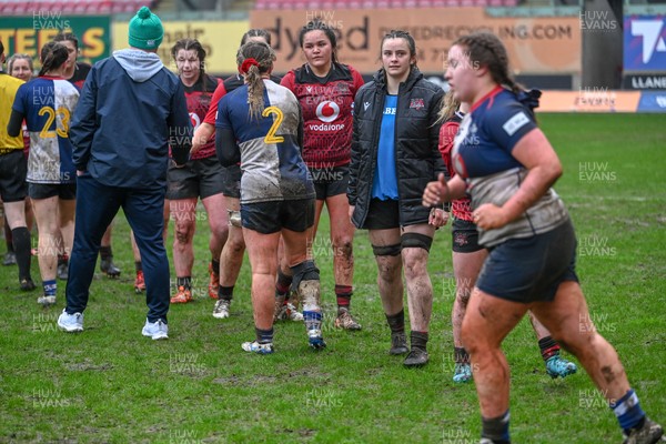 210226 - Brython Thunder v Wolfhounds - Celtic Challenge - Wolfhounds players shake hands at the final whistle