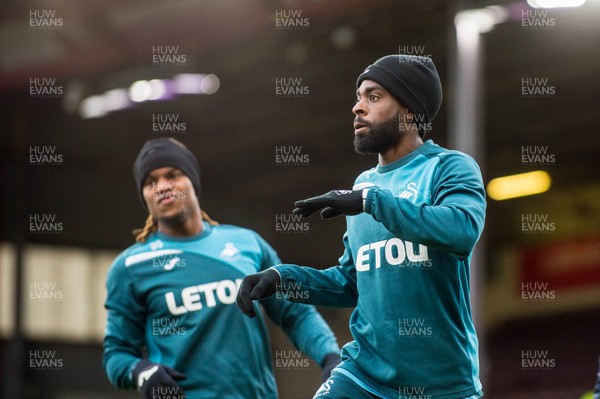 181117 - Burnley FC v Swansea City - Premier League -  ( L-R )  Renato Sanches of Swansea City and Nathan Dyer warm up ahead of the game 