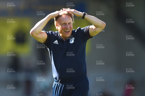 050817 - Burton Albion v Cardiff City - SkyBet Championship - Cardiff City manager Neil Warnock celebrates at the end of the game