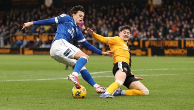 310126 - Burton Albion v Cardiff City - Sky Bet League 1 - Perry Ng of Cardiff and Dylan Williams of Burton Albion