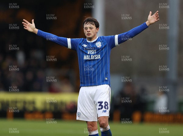 310126 - Burton Albion v Cardiff City - Sky Bet League 1 - Perry Ng of Cardiff appeals against the referee’s decision