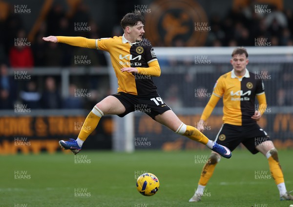 310126 - Burton Albion v Cardiff City - Sky Bet League 1 - Dylan Williams of Burton Albion