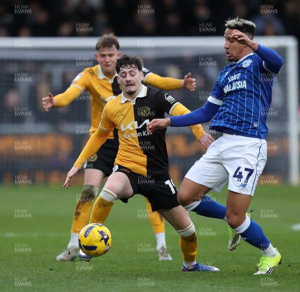310126 - Burton Albion v Cardiff City - Sky Bet League 1 - Dylan Williams of Burton Albion and Callum Robinson of Cardiff