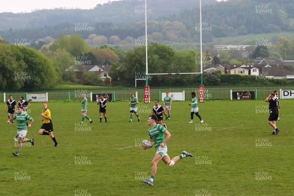 260425 - Caerphilly v Taffs Well - Admiral National League 2 East Central -  