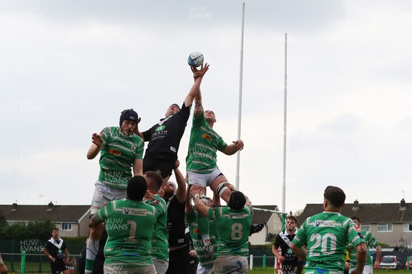 260425 - Caerphilly v Taffs Well - Admiral National League 2 East Central -  