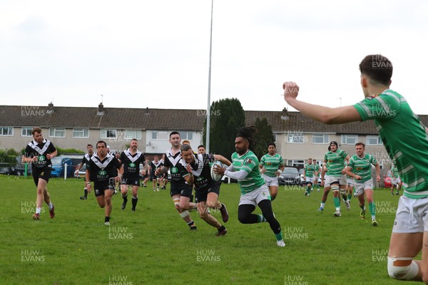 260425 - Caerphilly v Taffs Well - Admiral National League 2 East Central -  