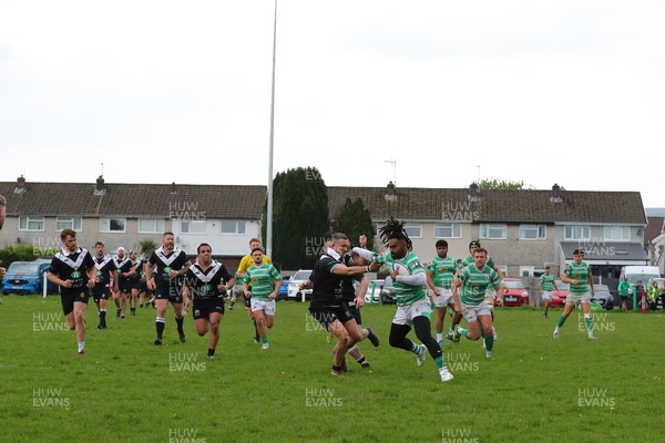 260425 - Caerphilly v Taffs Well - Admiral National League 2 East Central -  