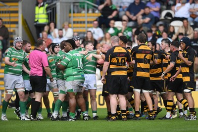 110525 - Caerphilly RFC v St Albans RFC - Mens Divison 2 Cup Final - Things boil over between sides