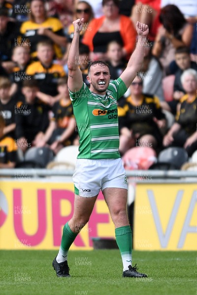 110525 - Caerphilly RFC v St Albans RFC - Mens Divison 2 Cup Final - Joe Haley of Caerphilly celebrates the win at full time