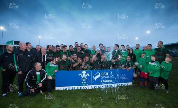 110516 - Caerphilly v Abercarn, SSE SWALEC League 3 East A - Abercarn celebrate after they are crowned SSE SWALEC League 3 East A Champions