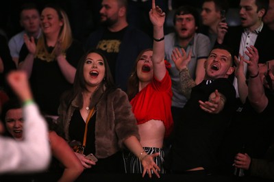 081218 - Cage Warriors 100 - Fans