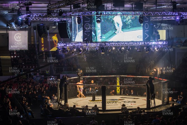 081218 - Cage Warriors 100 - General View of the Cardiff Ice Arena