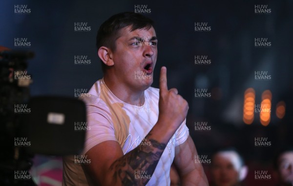270419 - Cage Warriors 104 - Fans