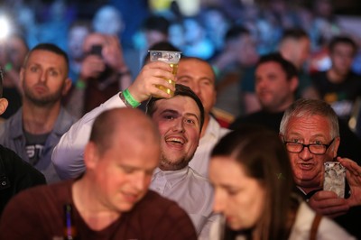 290918 - Cage Warriors 97 - Fans