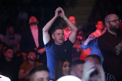 290918 - Cage Warriors 97 - Fans