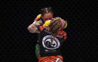 290918 - Cage Warriors 97 - Cory McKenna (Black Top) v Micol DiSegni (Green) - 