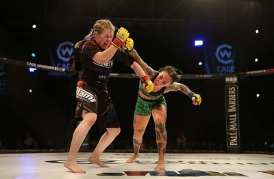 290918 - Cage Warriors 97 - Cory McKenna (Black Top) v Micol DiSegni (Green) - 