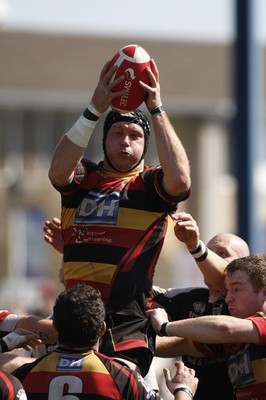 17.04.10 Carmarthen Quins RFC v Pontypridd RFC - Swales Cup semi final - Carmarthen's Martin Morgan takes lineout ball. 