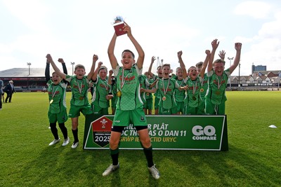 210525 - Carmarthen v Swansea - WSRU Junior Group - U11s DC Thomas Plate Final - Carmarthen celebrate lifting the trophy at full time