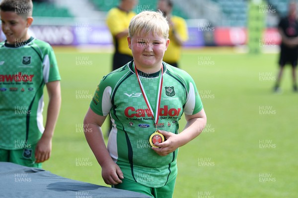 210525 - Carmarthen v Swansea - WSRU Junior Group - U11s DC Thomas Plate Final - Carmarthen players celebrate the win at full time