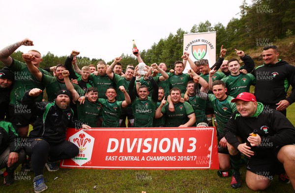 290417 - Cambrian Welfare RFC v Taffs Well RFC - WRU Division 3 East Central A - Cambrian Welfare  celebrate winning the league  