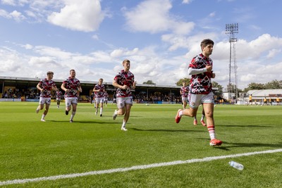 300825 - Cambridge United v Newport County - Sky Bet League 2 - Newport County players warm up against  Cambridge United 