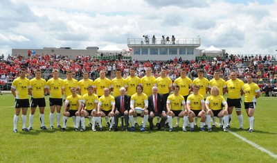 30.05.09 - Canada v Wales - Wales team 