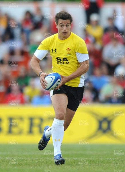 30.05.09 - Canada v Wales - Wales' Chris Czekaj. 