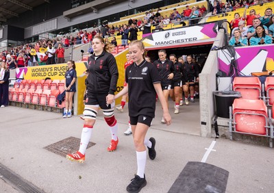 300825 - Canada v Wales, Women’s Rugby World Cup - Captain Bethan Lewis walks out with the team