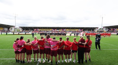 300825 - Canada v Wales, Women’s Rugby World Cup - The teams line up for the anthem