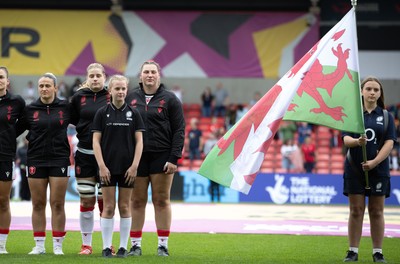 300825 - Canada v Wales, Women’s Rugby World Cup - The Wales team line up for the anthems