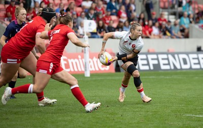 300825 - Canada v Wales, Women’s Rugby World Cup - Keira Bevan of Wales feeds the ball out