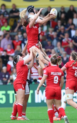 300825 - Canada v Wales, Women’s Rugby World Cup - Bethan Lewis of Wales wins the line out