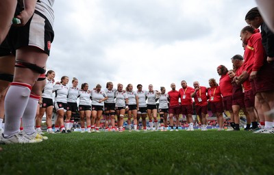 300825 - Canada v Wales, Women’s Rugby World Cup - The Wales team huddle up at the end of the match