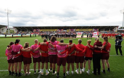 300825 - Canada v Wales, Women’s Rugby World Cup - The Wales team line up for the anthems