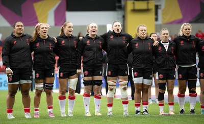 300825 - Canada v Wales, Women’s Rugby World Cup - The Wales team line up for the anthems