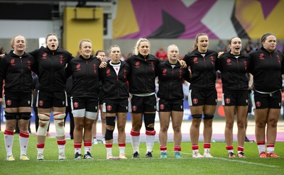 300825 - Canada v Wales, Women’s Rugby World Cup - The Wales team line up for the anthems
