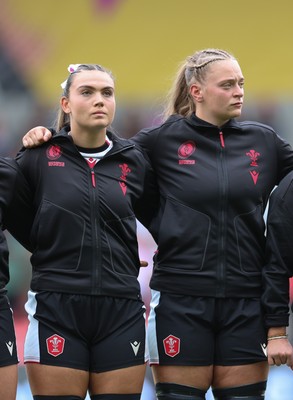 300825 - Canada v Wales, Women’s Rugby World Cup - Left to right, Bryonie King and Tilly Vucaj line up for the anthems