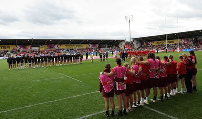 300825 - Canada v Wales, Women’s Rugby World Cup - The Wales team line up for the anthems