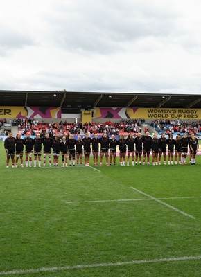 300825 - Canada v Wales, Women’s Rugby World Cup - The Wales team line up for the anthems