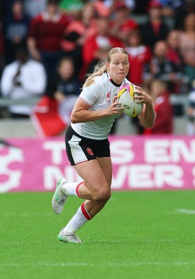 300825 - Canada v Wales, Women’s Rugby World Cup - Carys Cox of Wales