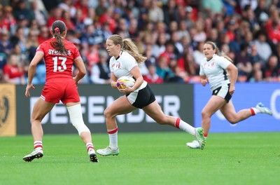 300825 - Canada v Wales, Women’s Rugby World Cup - Carys Cox of Wales
