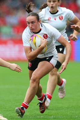 300825 - Canada v Wales, Women’s Rugby World Cup - Nel Metcalfe of Wales